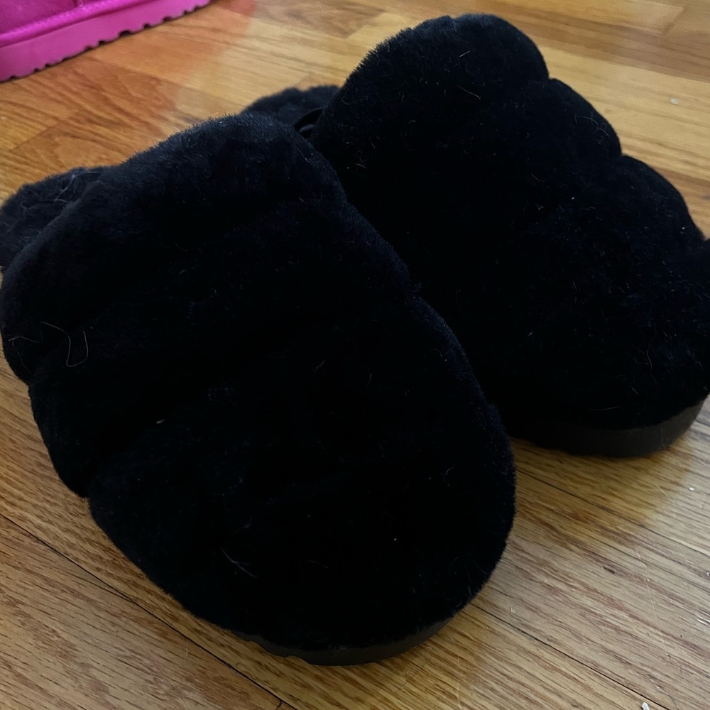 Ugg Super Fluff Slippers